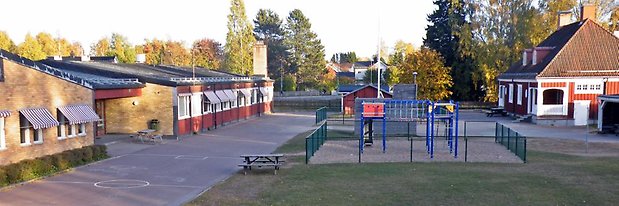 Bild på Lillmons skola, lekplats